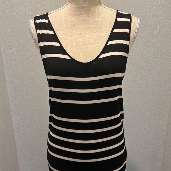 Black and White Striped Maxi Dress - Size M - Picture 2 of 9